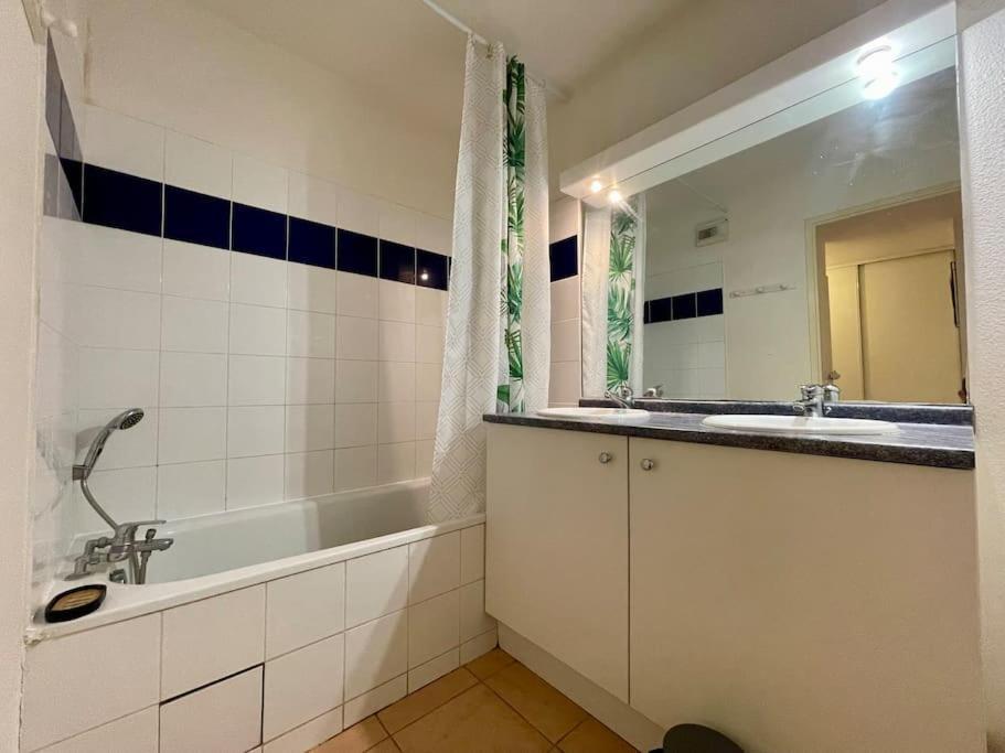 L'Appartement Michelet - Parking Prive Et Gratuit - 2Km Cite Medievale Carcassonne Eksteriør billede